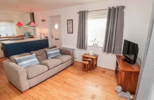 Beadnell House | 22 Longstone Park