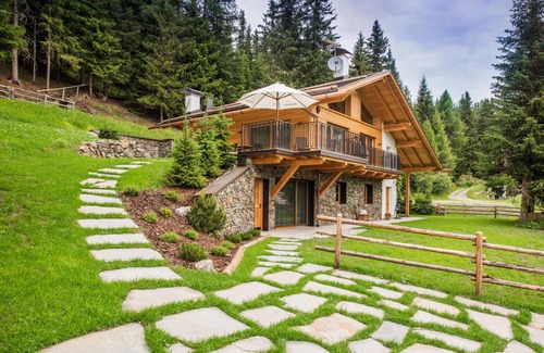 Casola Ski Chalet | 220 m² Chalet ∙ 5 bedrooms ∙ 10 guests