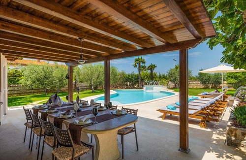 Gulici House | 220 m² House ∙ 5 bedrooms ∙ 10 guests