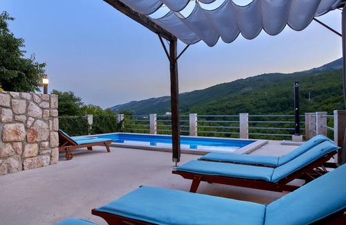 Zagore Villa | 220 m² Villa ∙ 3 bedrooms ∙ 8 guests