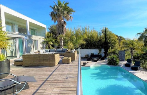 Porto-Vecchio Villa | 220 m² Villa ∙ 5 bedrooms ∙ 12 guests