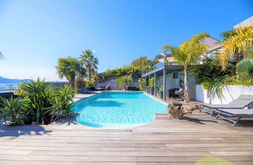 Porto-Vecchio Villa | 220 m² Villa ∙ 5 bedrooms ∙ 12 guests