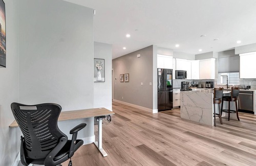 Livermore House | 2200 Sqft Modern/Luxury Newly Built, 5 min walk to Downtown Livermore