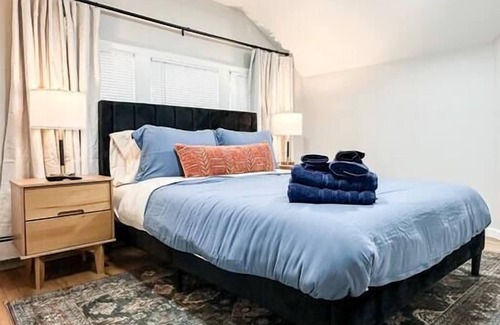 St. Clair Shores House | 22002 Rosedale Summar