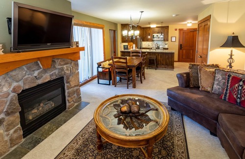 Salt Lake Mountain Resorts Condo | 2215 - Two Bedroom Standard Eagle Springs East by RedAwning