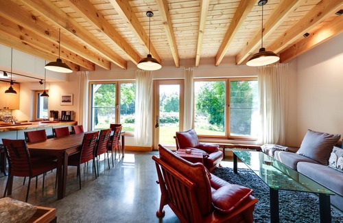 Otter Creek House | 222 m² House ∙ 4 bedrooms ∙ 11 guests
