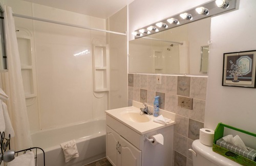 Mauricie Apartment | 224 The Beauty of Cap-de-la-Madelaine