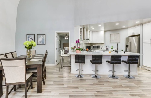 North Ridge House | 226 m² House ∙ 3 bedrooms ∙ 10 guests