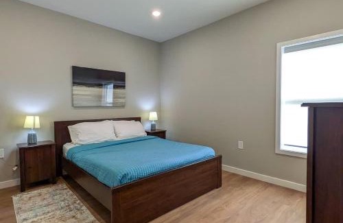 Dunellen Apartment | 227 Modern 1BR Apt Walk to NJT