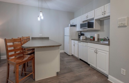 Delavan Lake Condo | 227 - One Bedroom Condo Suite w/Water Views from Balcony