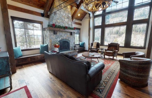Purgatory House | 227 Sultan Drive