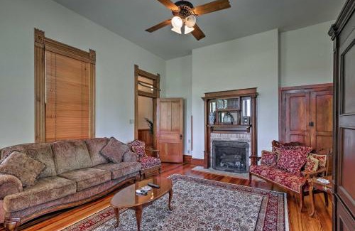 Hutto House | 23-Acre Victorian Farmhouse 30 Min to Austin!