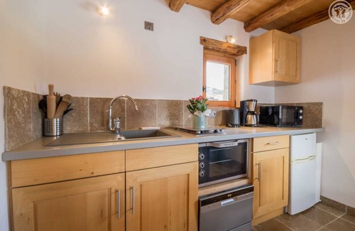 Entremont-le-Vieux House | 23 m² Gîte ∙ 1 bedroom ∙ 2 guests