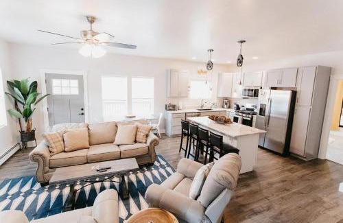 Ouray House | 230 9th Avenue