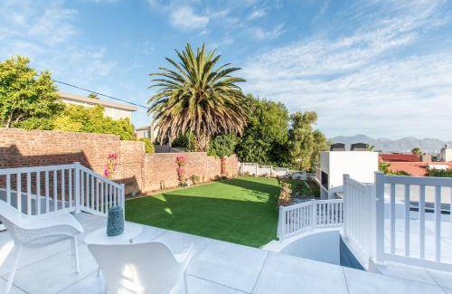 Heldervue Apartment | 230 m² Apartment ∙ 3 bedrooms ∙ 8 guests