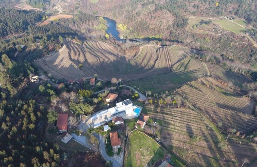 Molares House | 230 m² House ∙ 4 bedrooms ∙ 10 guests