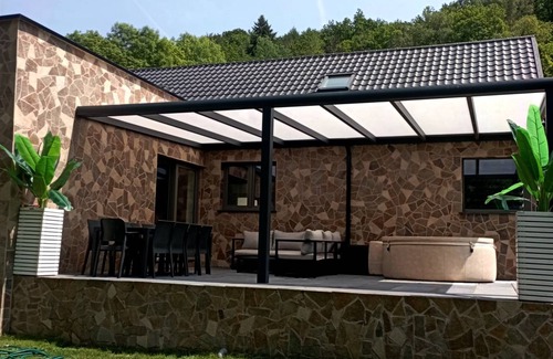 Comblain-au-Pont Villa | 230 m² Villa ∙ 3 bedrooms ∙ 10 guests