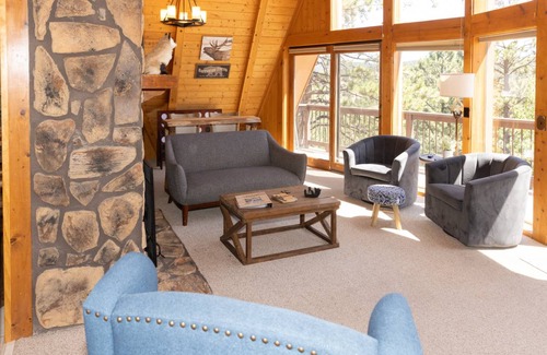 Florissant House | 231 m² House ∙ 4 bedrooms ∙ 8 guests