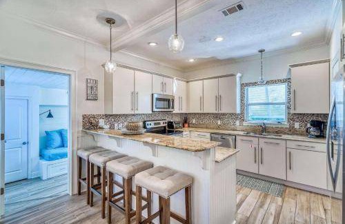 Sugarwood Beach House | 232 m² House ∙ 6 bedrooms ∙ 18 guests