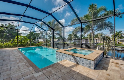 Yacht Club Villa | 232 m² Villa ∙ 4 bedrooms ∙ 8 guests