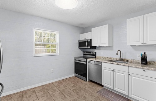 Florida South Atlantic Coast House | 2334 - Peaceful 3-bedroom house with AC in Avon Park