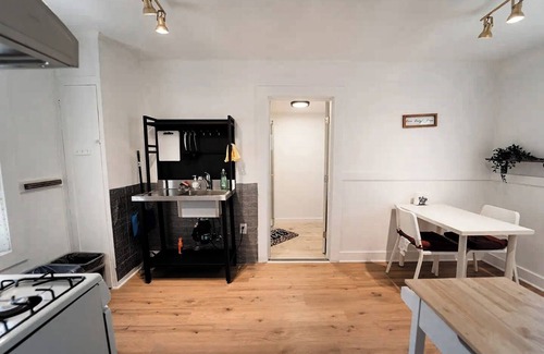 Central Berkeley Apartment | 2336B - Lovely Backyard Studio near UC Berkeley