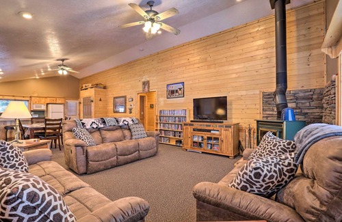 Meadow View Heights House | 234 m² House ∙ 4 bedrooms ∙ 12 guests