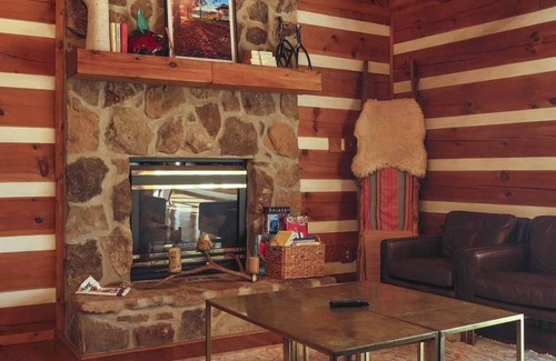 Baxter House | 234 m² House ∙ 3 bedrooms ∙ 6 guests