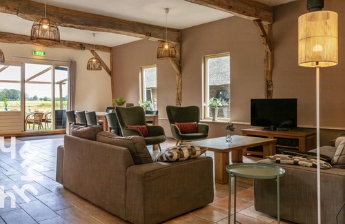 Havelte House | 238 m² House ∙ 4 bedrooms ∙ 14 guests