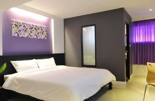 Khlang Hotel | @24 Boutique Hotel