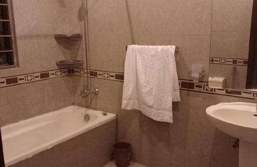 F-7 Sector Apartment | 240 m² Apartment ∙ 1 bedroom ∙ 3 guests
