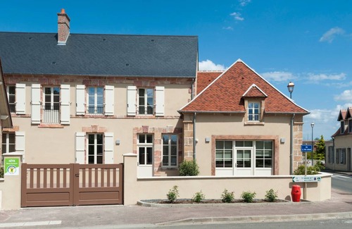 Loye-sur-Arnon Cottage | 240 m² Cabin ∙ 5 bedrooms ∙ 15 guests