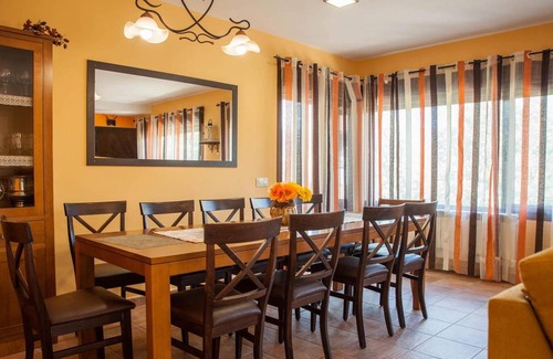 Sotillo del Rincon House | 240 m² House ∙ 6 bedrooms ∙ 12 guests
