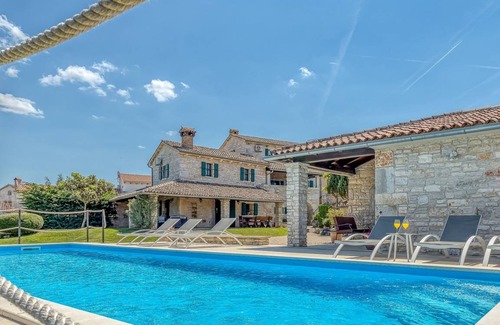 Selina Villa | 240 m² Villa ∙ 5 bedrooms ∙ 10 guests