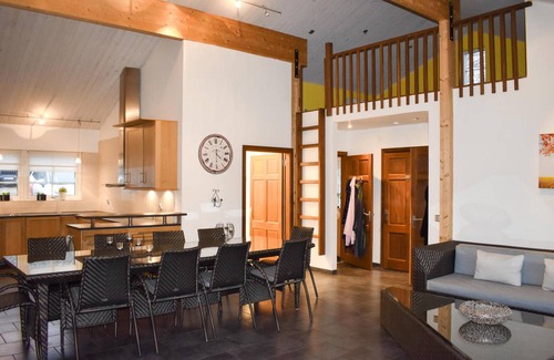 Listarum House | 240 m² House ∙ 4 bedrooms ∙ 10 guests