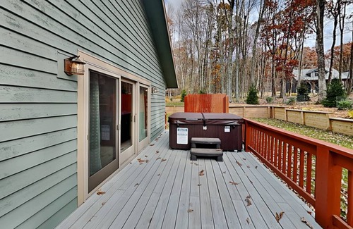 Blakeslee House | 242 m² House ∙ 4 bedrooms ∙ 10 guests