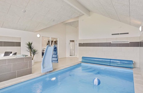 Spøttrup House | 242 m² House ∙ 7 bedrooms ∙ 18 guests