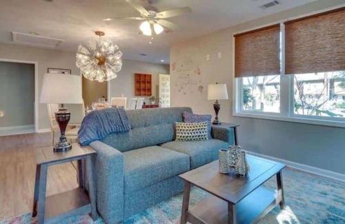 Thunderbolt House | 244 m² House ∙ 1 bedroom ∙ 14 guests