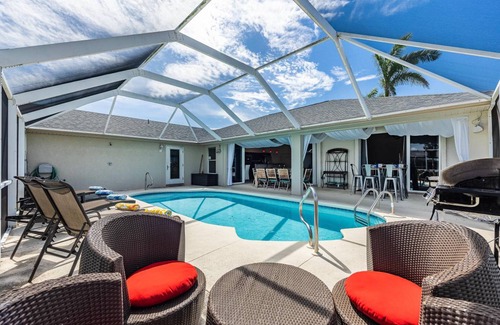 Cape Coral House | 244 m² House ∙ 5 bedrooms ∙ 10 guests