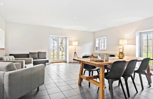 Naestved House | 246 m² House ∙ 4 bedrooms ∙ 22 guests