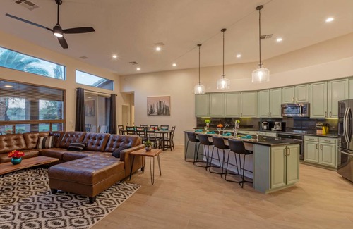 Western Skies House | 246 m² House ∙ 4 bedrooms ∙ 9 guests