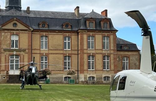 Lombron House | 24H LE MANS Château de Lauresse chambres d'hôtes Luxe