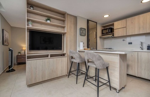 El Tesoro Apartment | 24th floor modern apartment close to parque lleras
