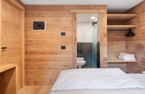 Montespluga Resort | 25 m² Private room ∙ 1 bedroom ∙ 2 guests