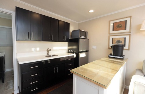 Laguna Beach Cottage | 25% off; THE Best Village Location; Beach close/ocean views. Walk Everywhere.