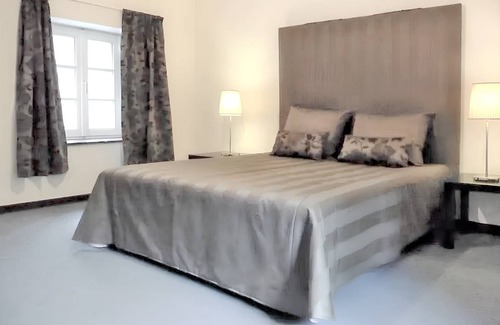 Comblain-au-Pont House | 250 m² House ∙ 5 bedrooms ∙ 12 guests