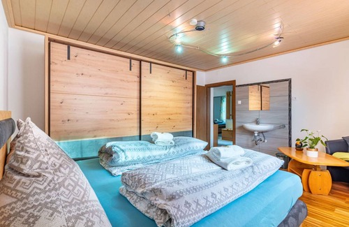 Ebene Reichenau House | 250 m² House ∙ 1 bedroom ∙ 12 guests