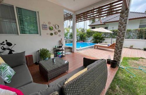 Hua Thanon House | 250 m² House ∙ 2 bedrooms ∙ 4 guests