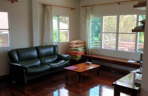 Nakhon Phanom House | 250 m² House ∙ 3 bedrooms ∙ 8 guests