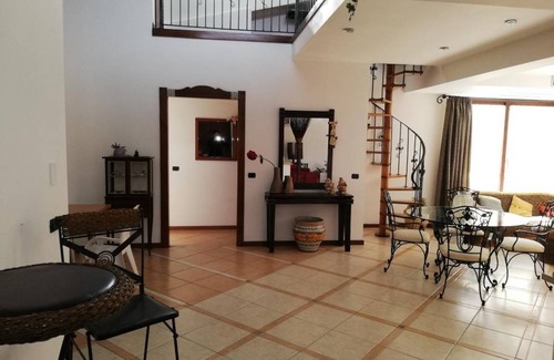 Rosolini House | 250 m² House ∙ 4 bedrooms ∙ 10 guests